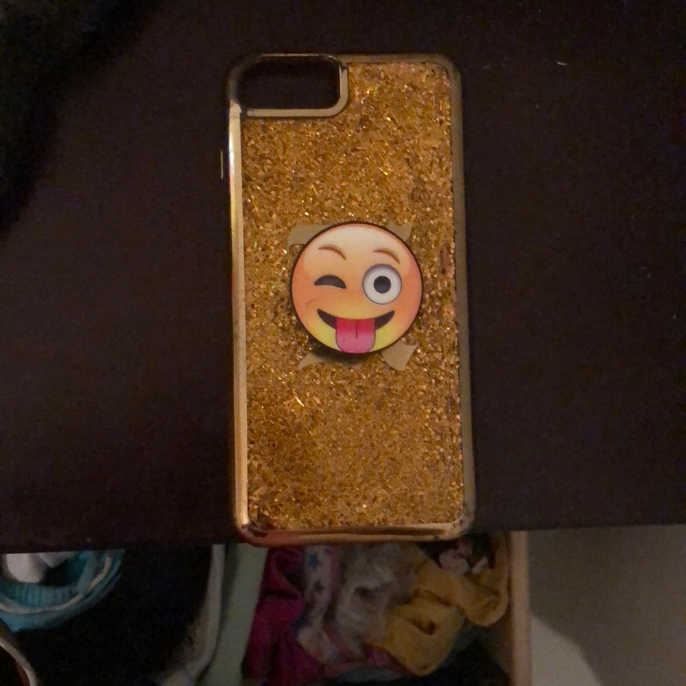 iPhone 8 Plus glitter case with emoji pop socket